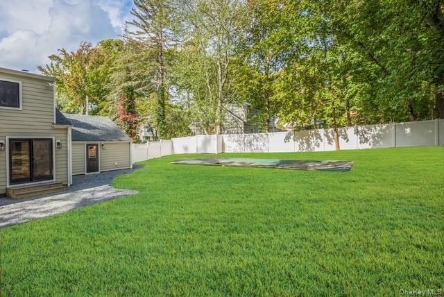 Single Family Satterly  Suffolk County, NY 11733, MLS-922730-29