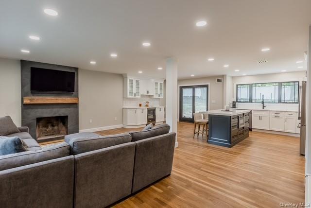 Single Family Satterly  Suffolk County, NY 11733, MLS-922730-6