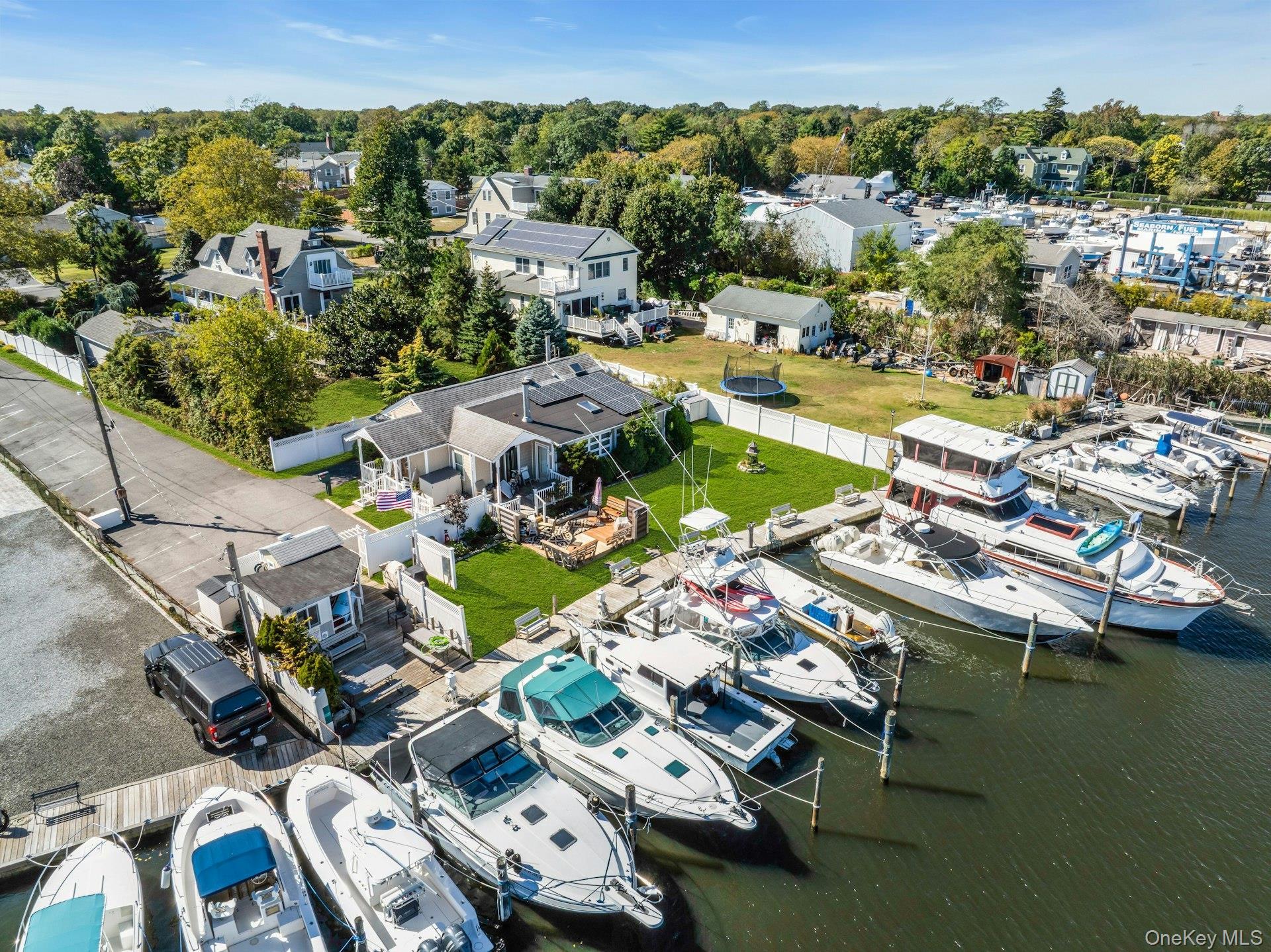 Single Family Ocean  Suffolk County, NY 11706, MLS-922735-31