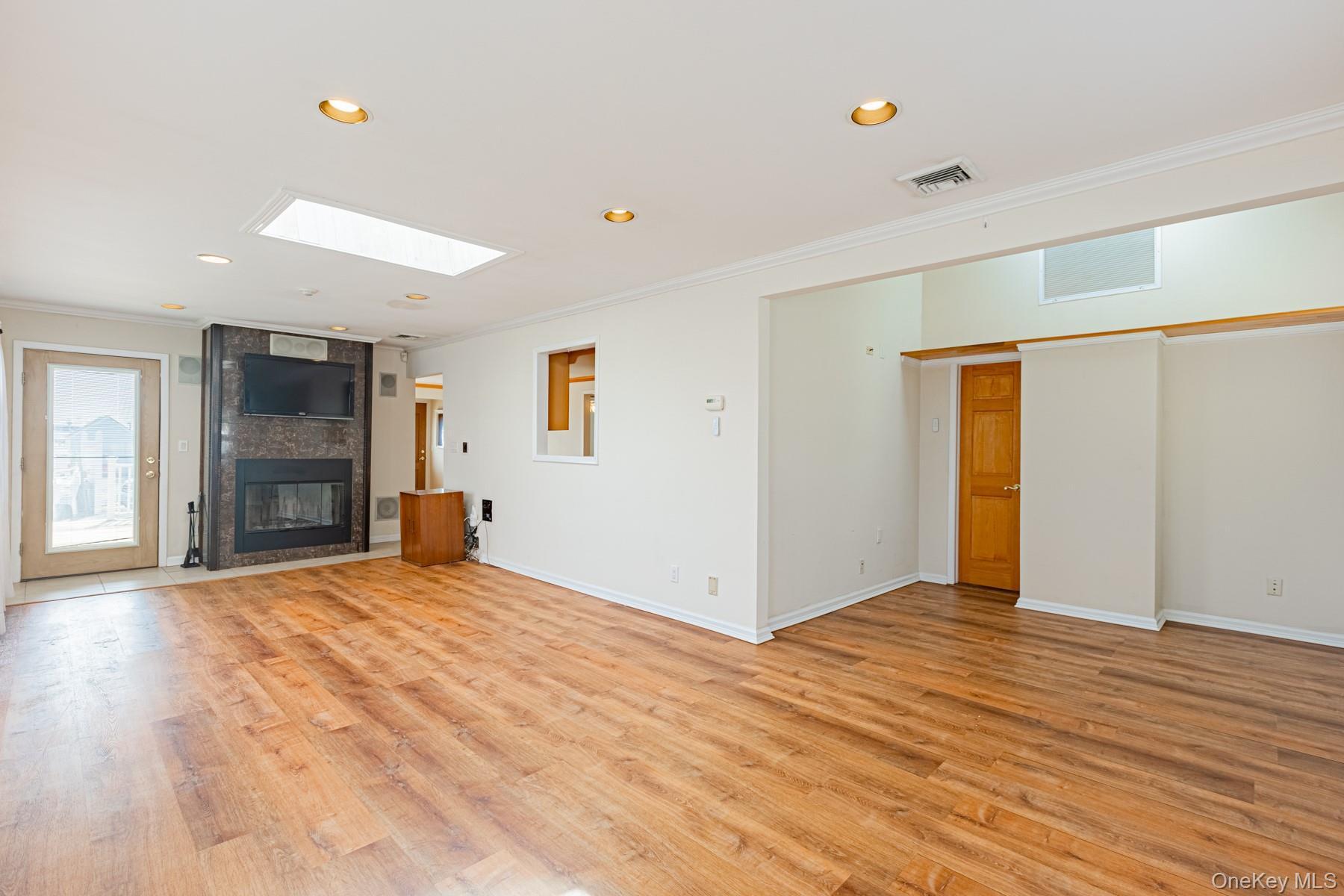 Single Family Ocean  Suffolk County, NY 11706, MLS-922735-5