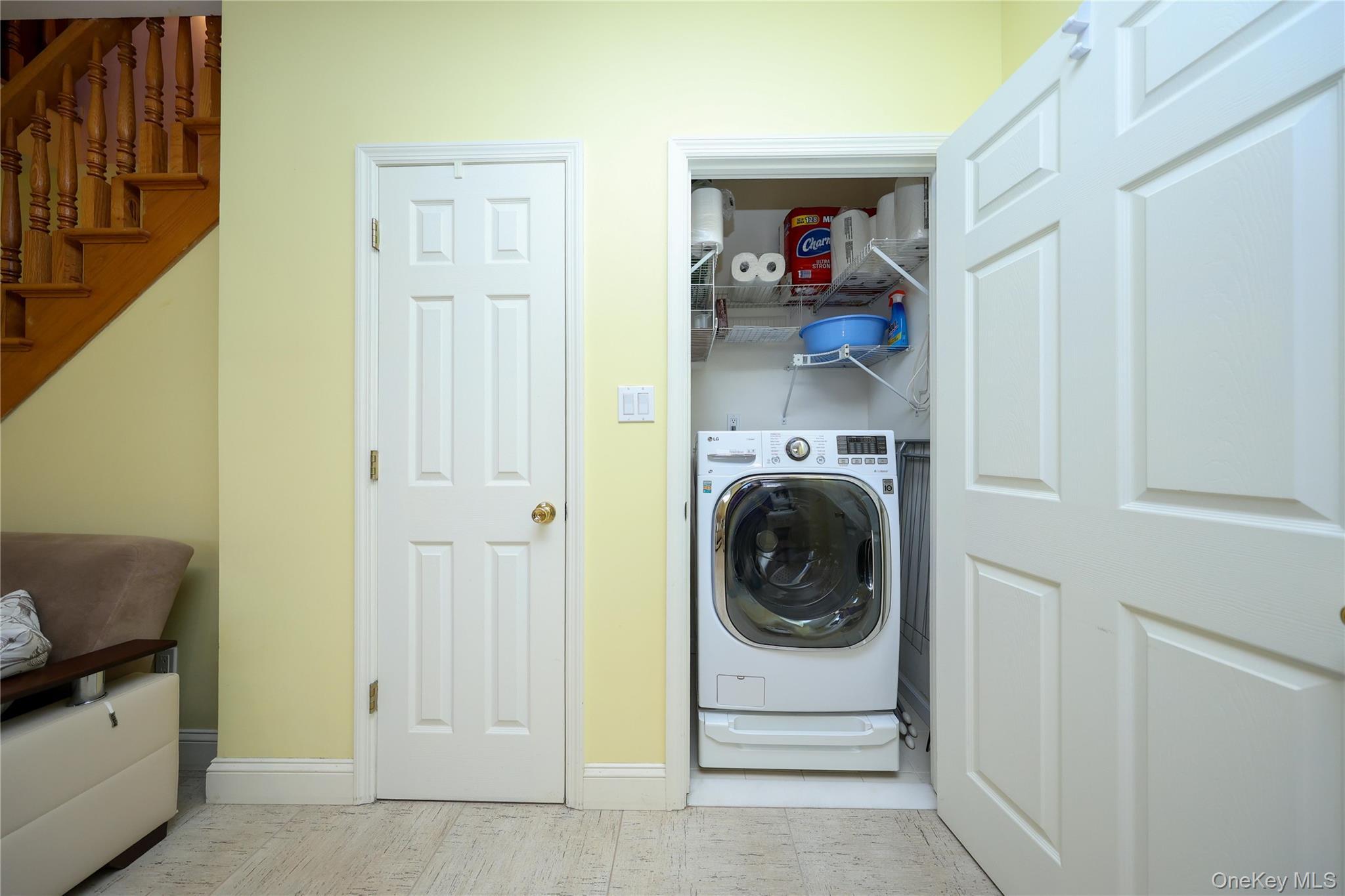 Condo Avenue X  Brooklyn, NY 11235, MLS-922741-24