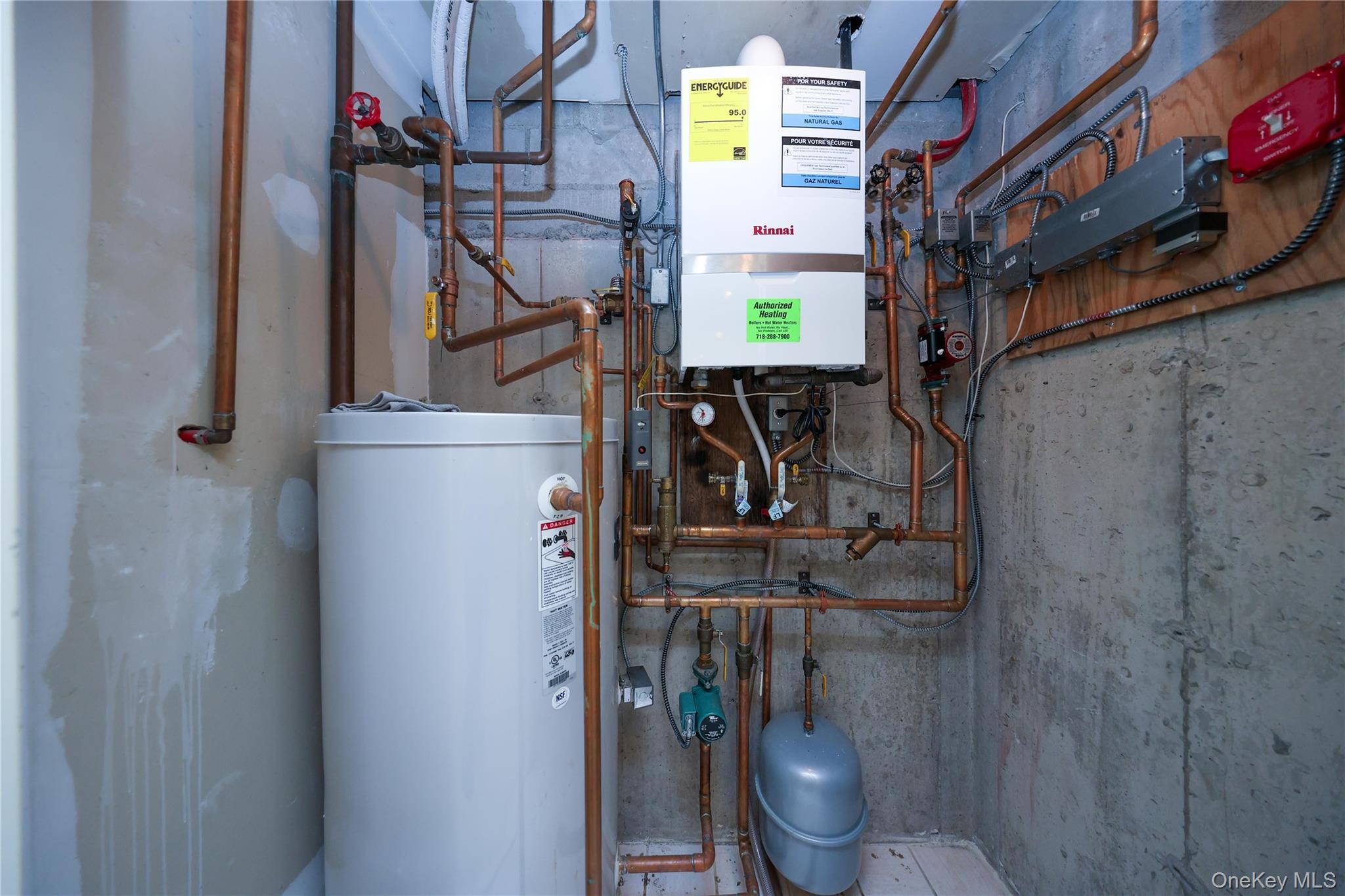 Condo Avenue X  Brooklyn, NY 11235, MLS-922741-25