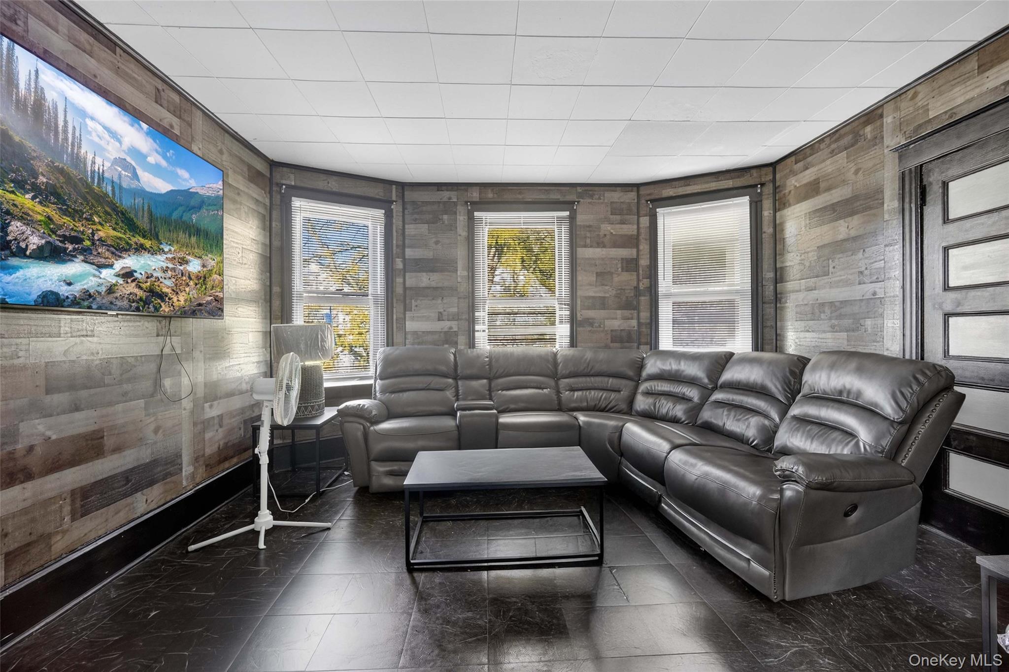 Single Family Lent  Dutchess County, NY 12601, MLS-922746-6