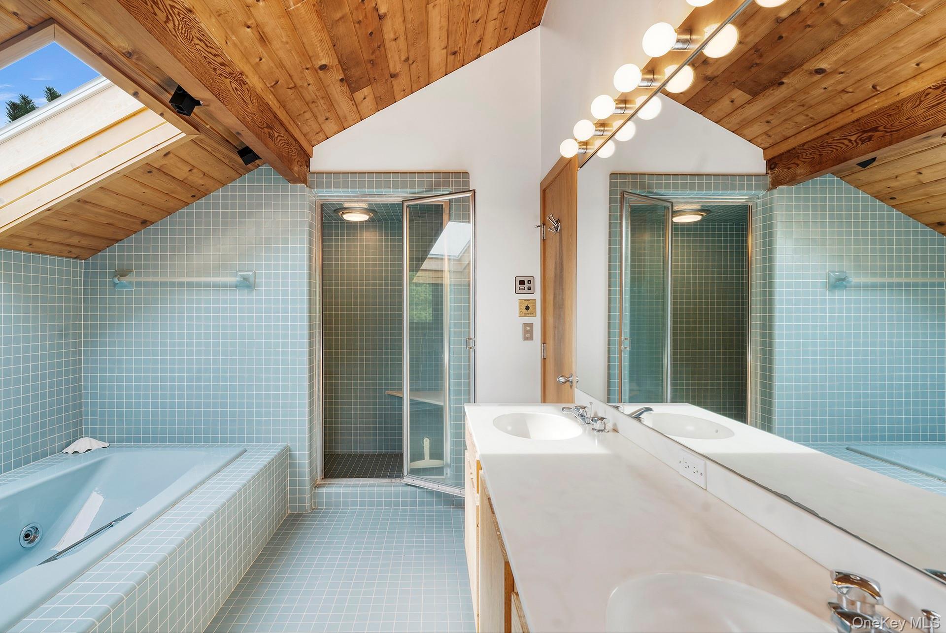 Single Family Cranberry Hole Suffolk County, NY 11930, MLS-922763-15