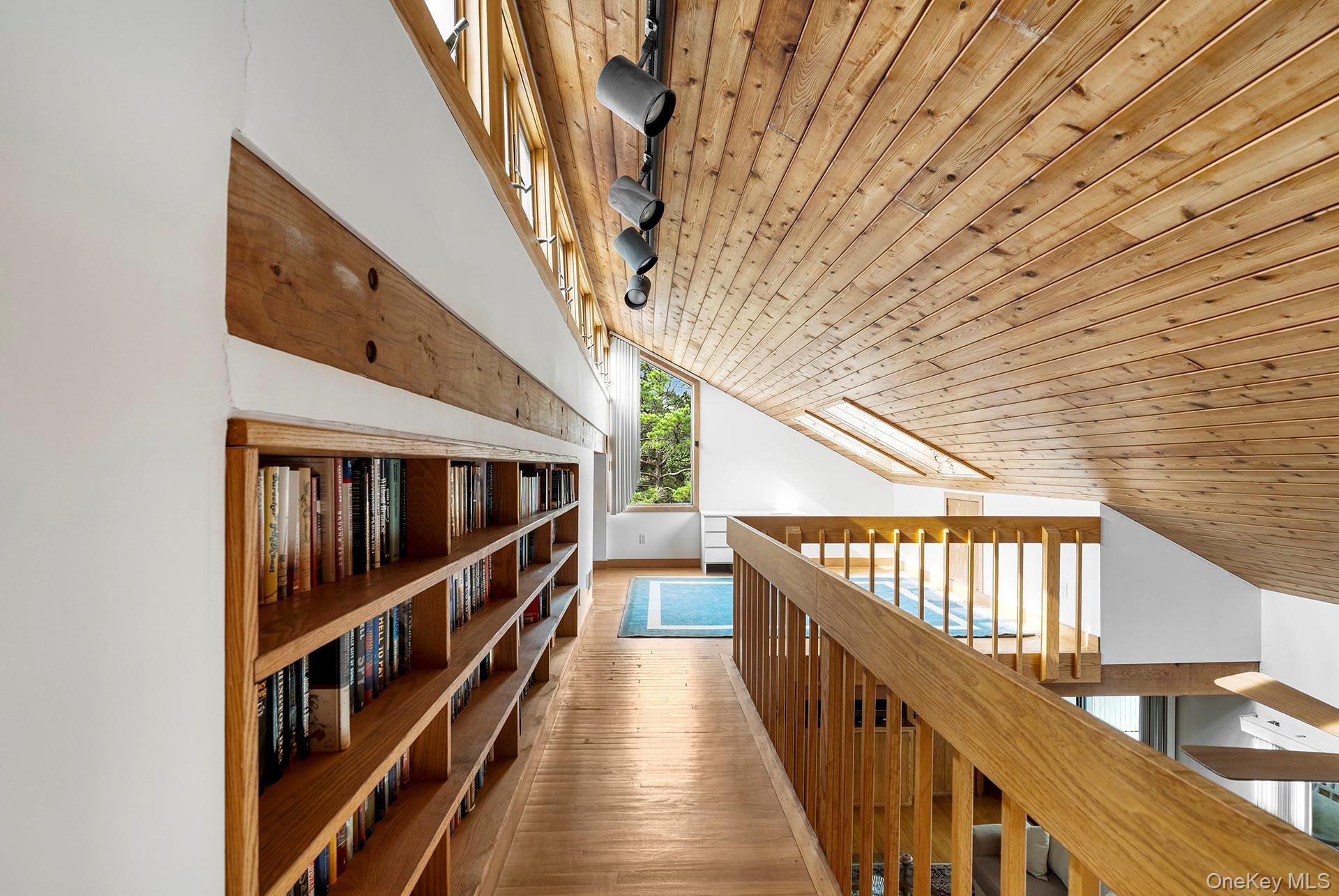 Single Family Cranberry Hole Suffolk County, NY 11930, MLS-922763-16