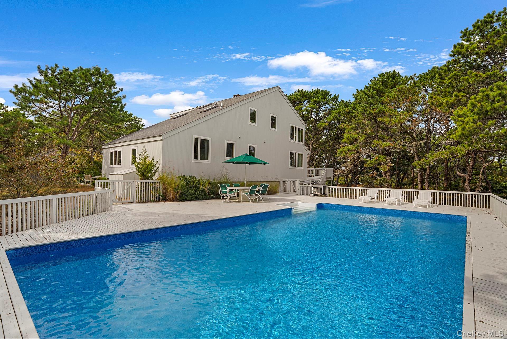 Single Family Cranberry Hole Suffolk County, NY 11930, MLS-922763-24