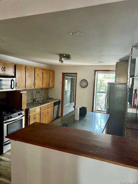 Coop Warren  Brooklyn, NY 11217, MLS-922771-5