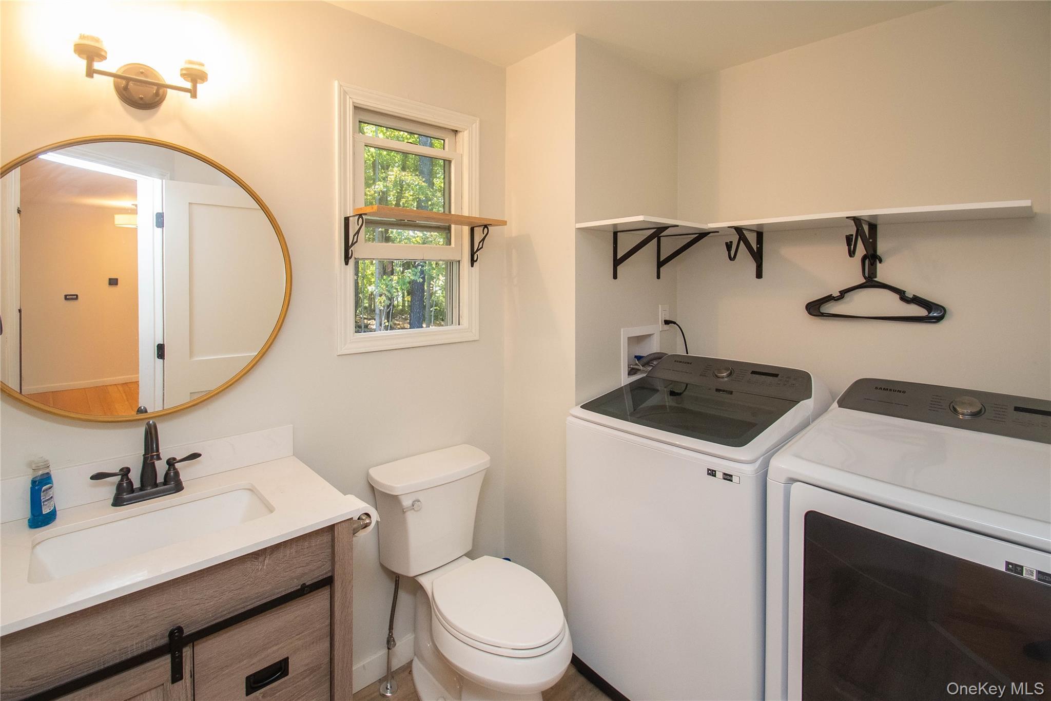 Single Family Phillips Dutchess County, NY 12603, MLS-922784-15