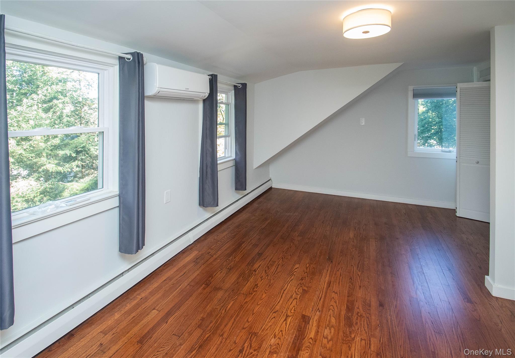 Single Family Phillips Dutchess County, NY 12603, MLS-922784-31