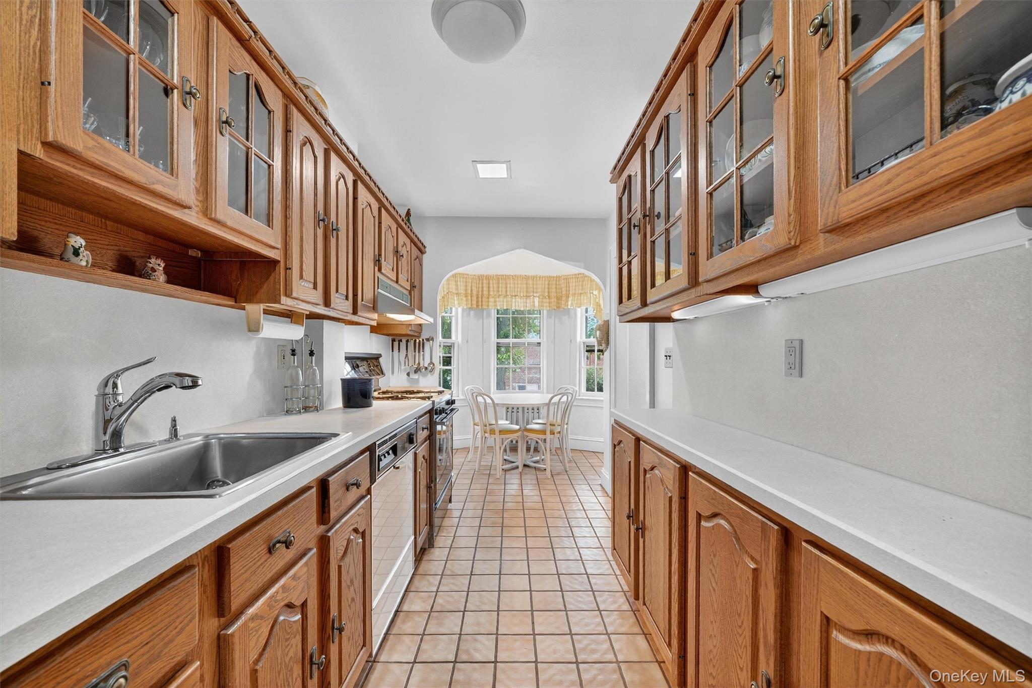 Single Family Halstead  Westchester County, NY 10704, MLS-922791-16