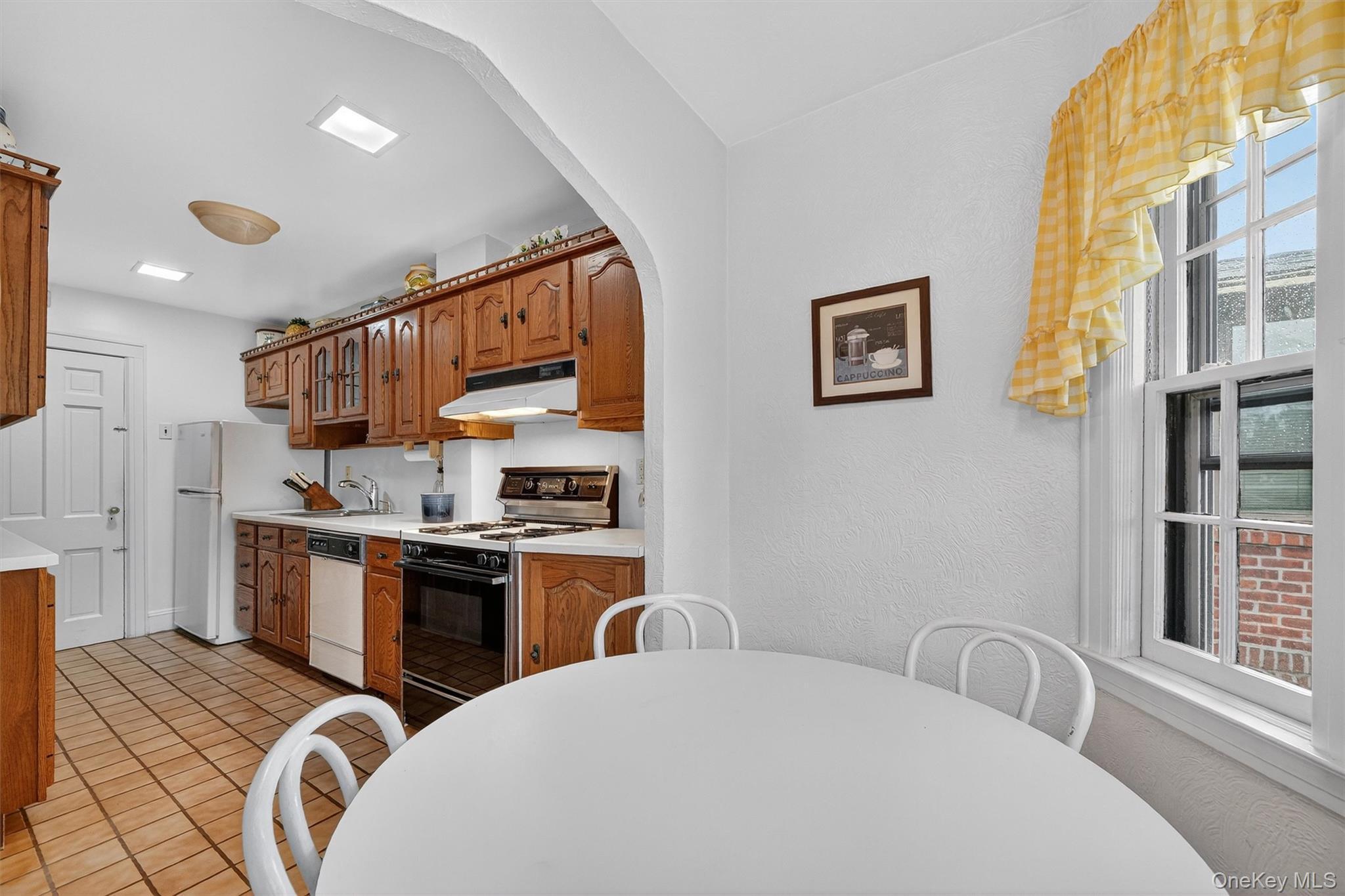 Single Family Halstead  Westchester County, NY 10704, MLS-922791-21