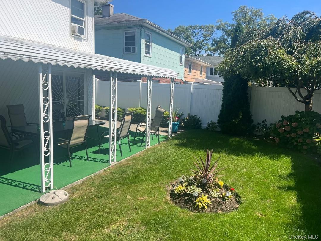 Single Family 164  Queens, NY 11414, MLS-922801-11