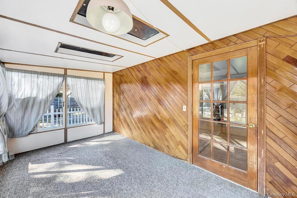 Single Family Union Suffolk County, NY 11716, MLS-922804-13