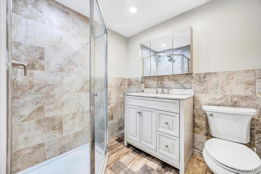 Single Family Union Suffolk County, NY 11716, MLS-922804-15