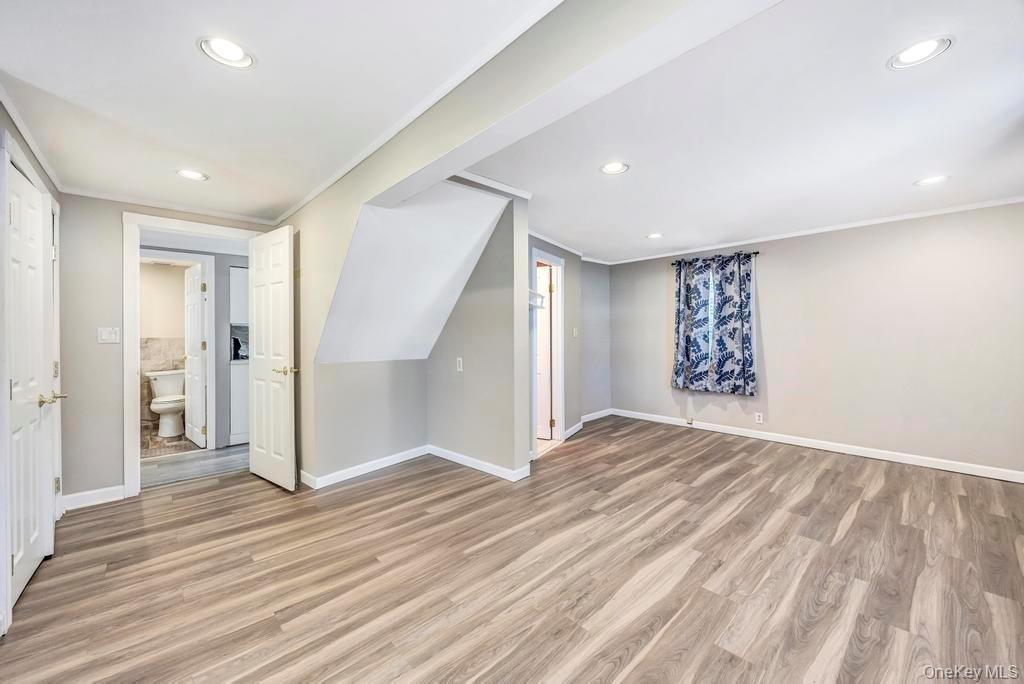 Single Family Union Suffolk County, NY 11716, MLS-922804-16