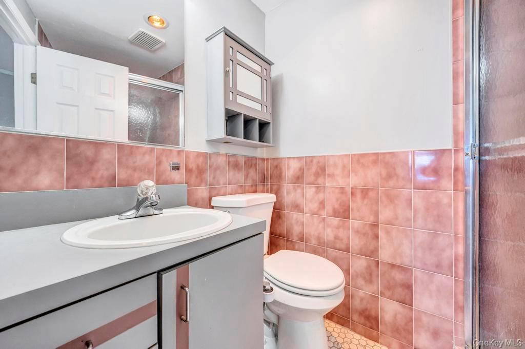 Single Family Union Suffolk County, NY 11716, MLS-922804-18