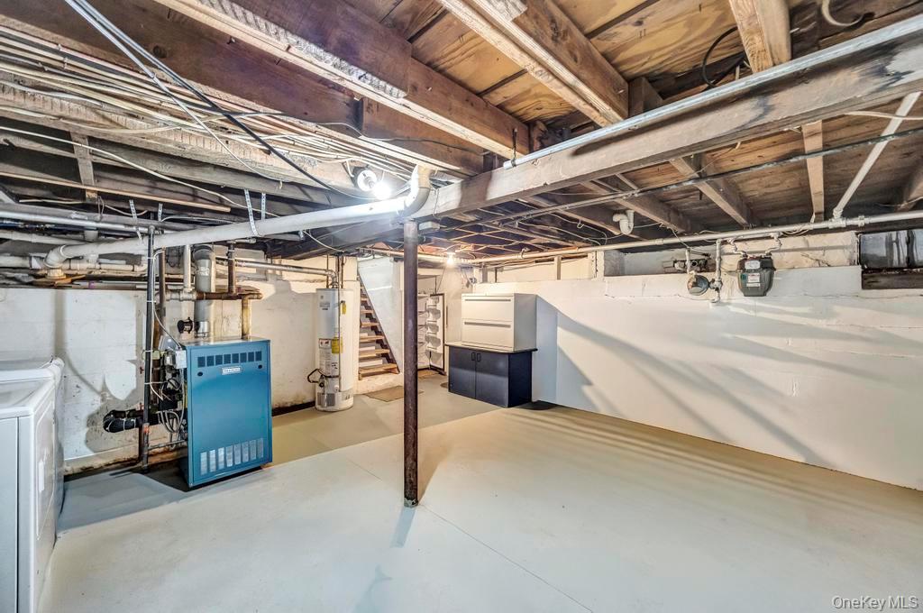 Single Family Union Suffolk County, NY 11716, MLS-922804-23