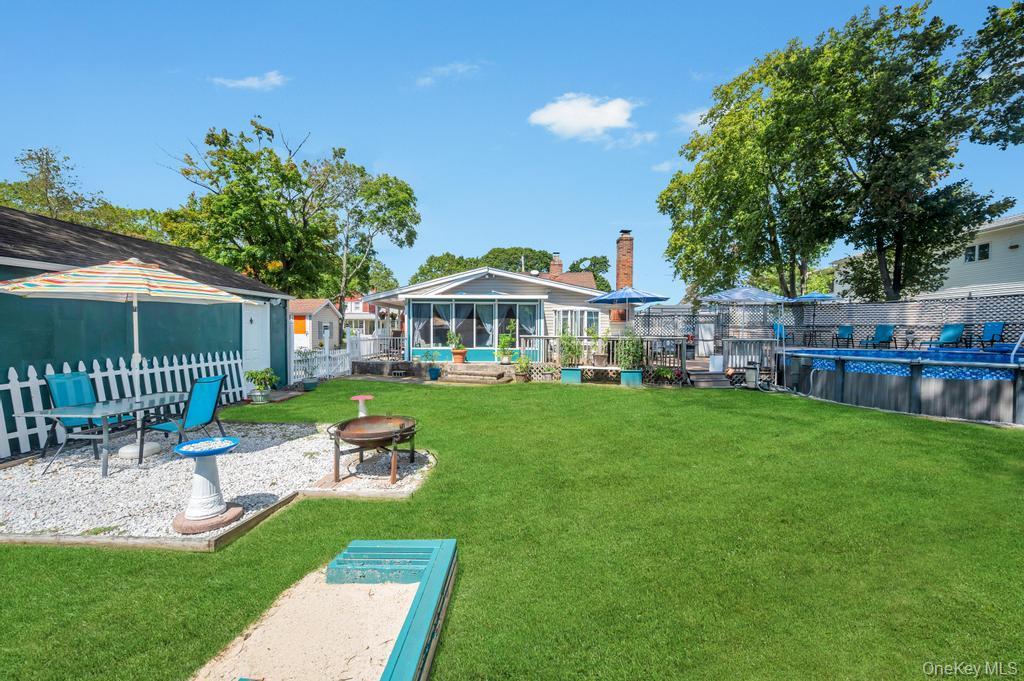 Single Family Union Suffolk County, NY 11716, MLS-922804-31