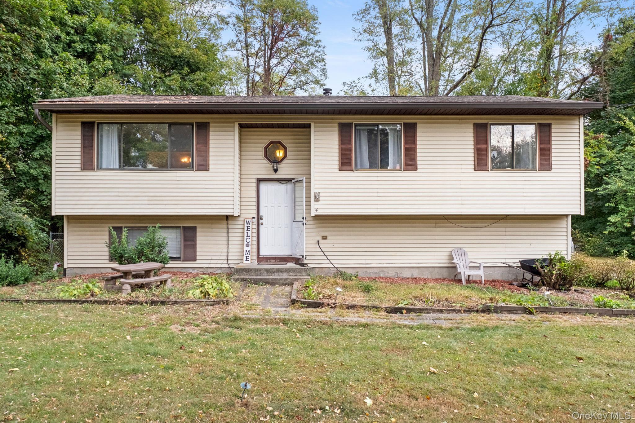 Single Family Verven Dutchess County, NY 12603, MLS-922807-19