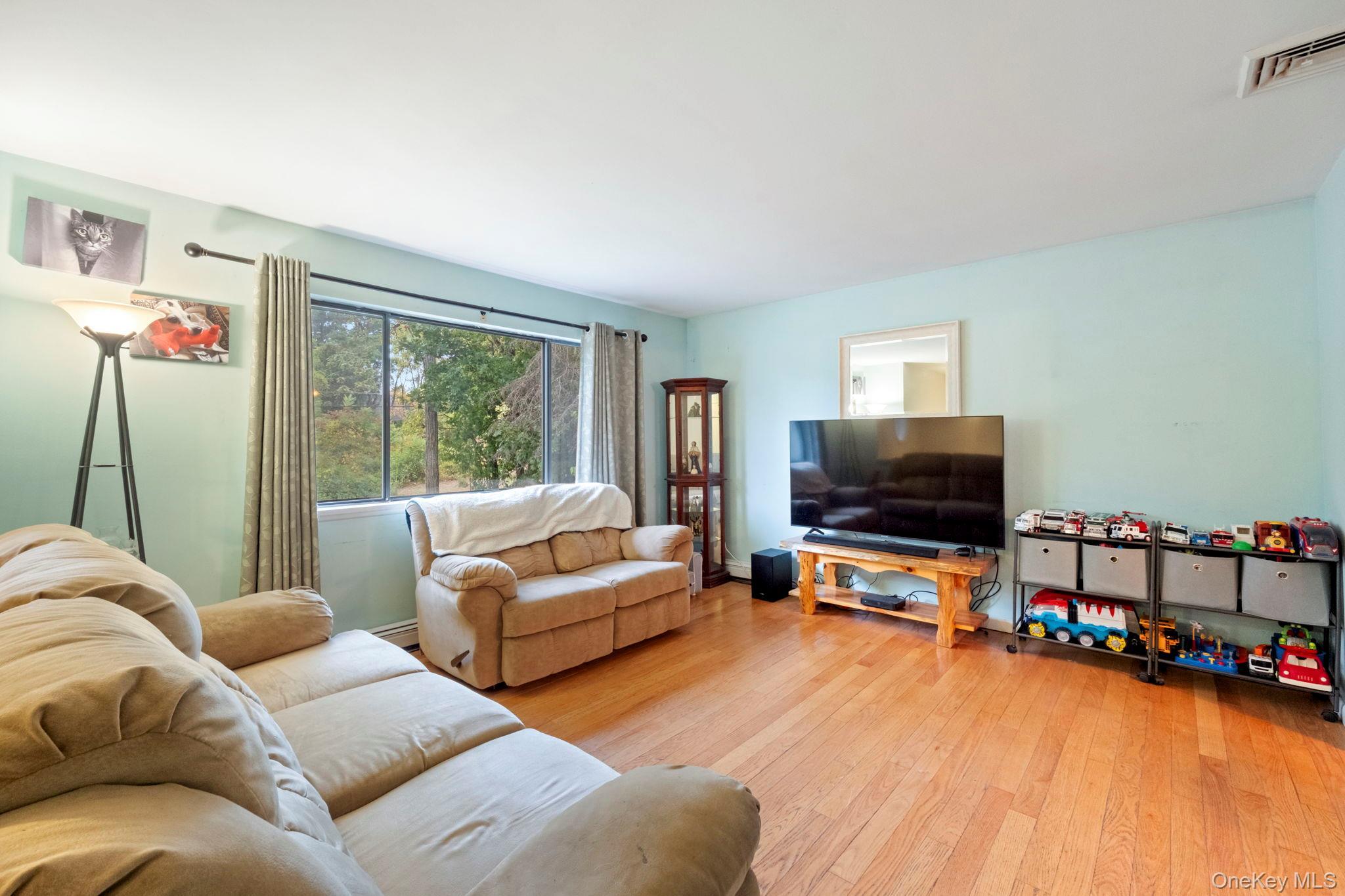 Single Family Verven Dutchess County, NY 12603, MLS-922807-3