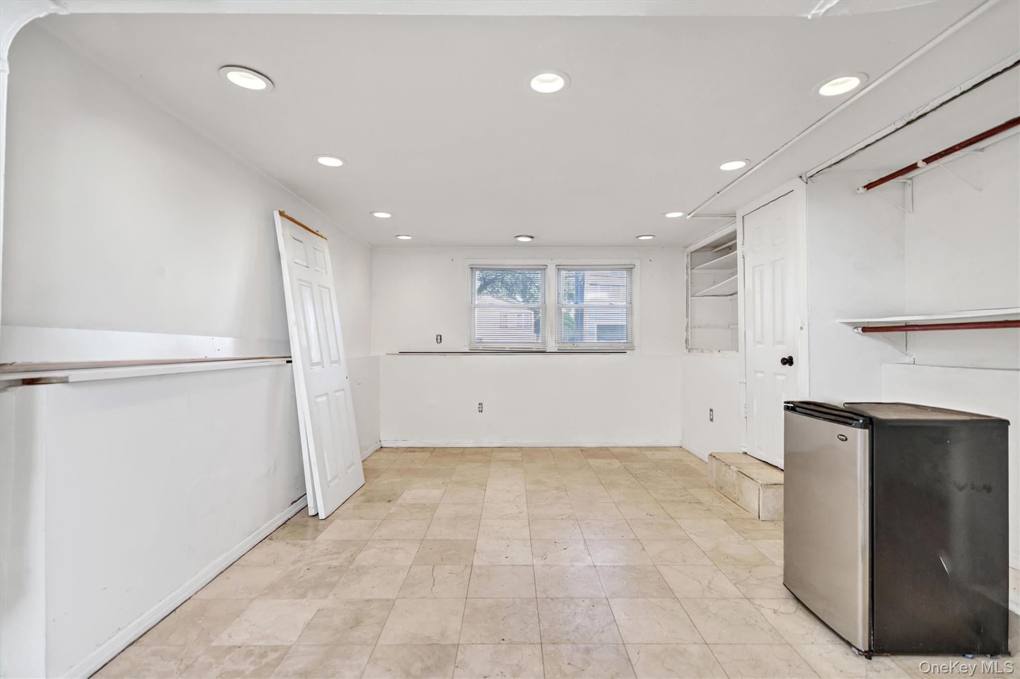 Single Family Ocean  Nassau County, NY 11520, MLS-922819-35