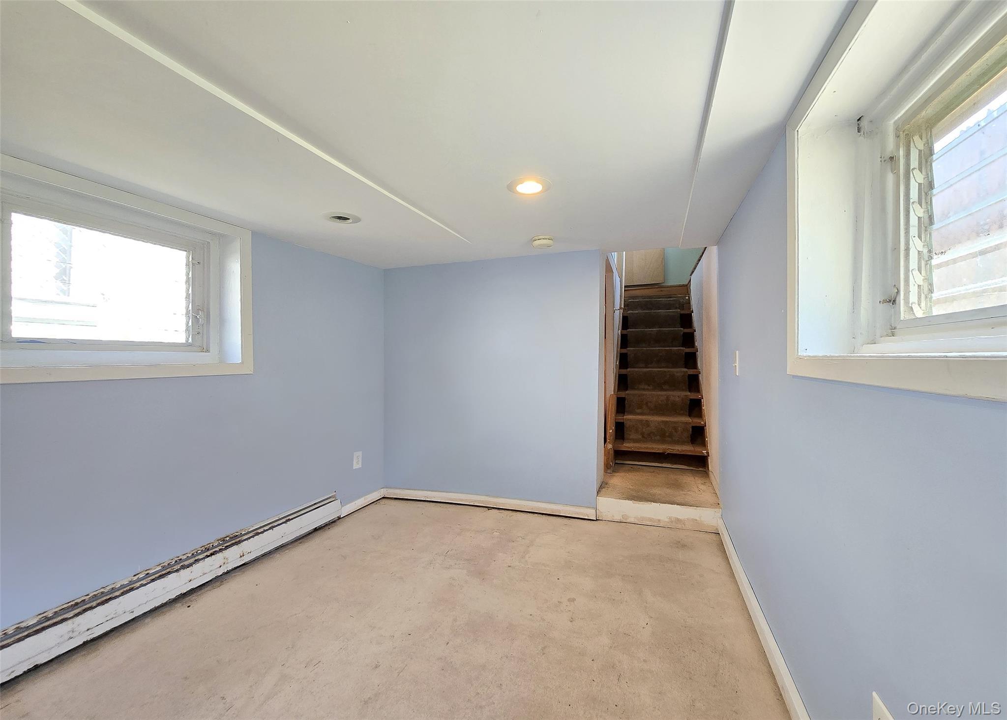Single Family Wyona  Suffolk County, NY 11784, MLS-922823-9