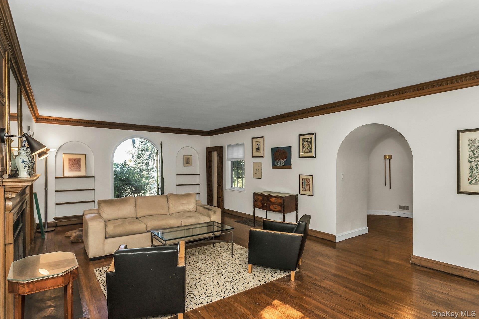 Single Family Soundview Nassau County, NY 11030, MLS-922824-18