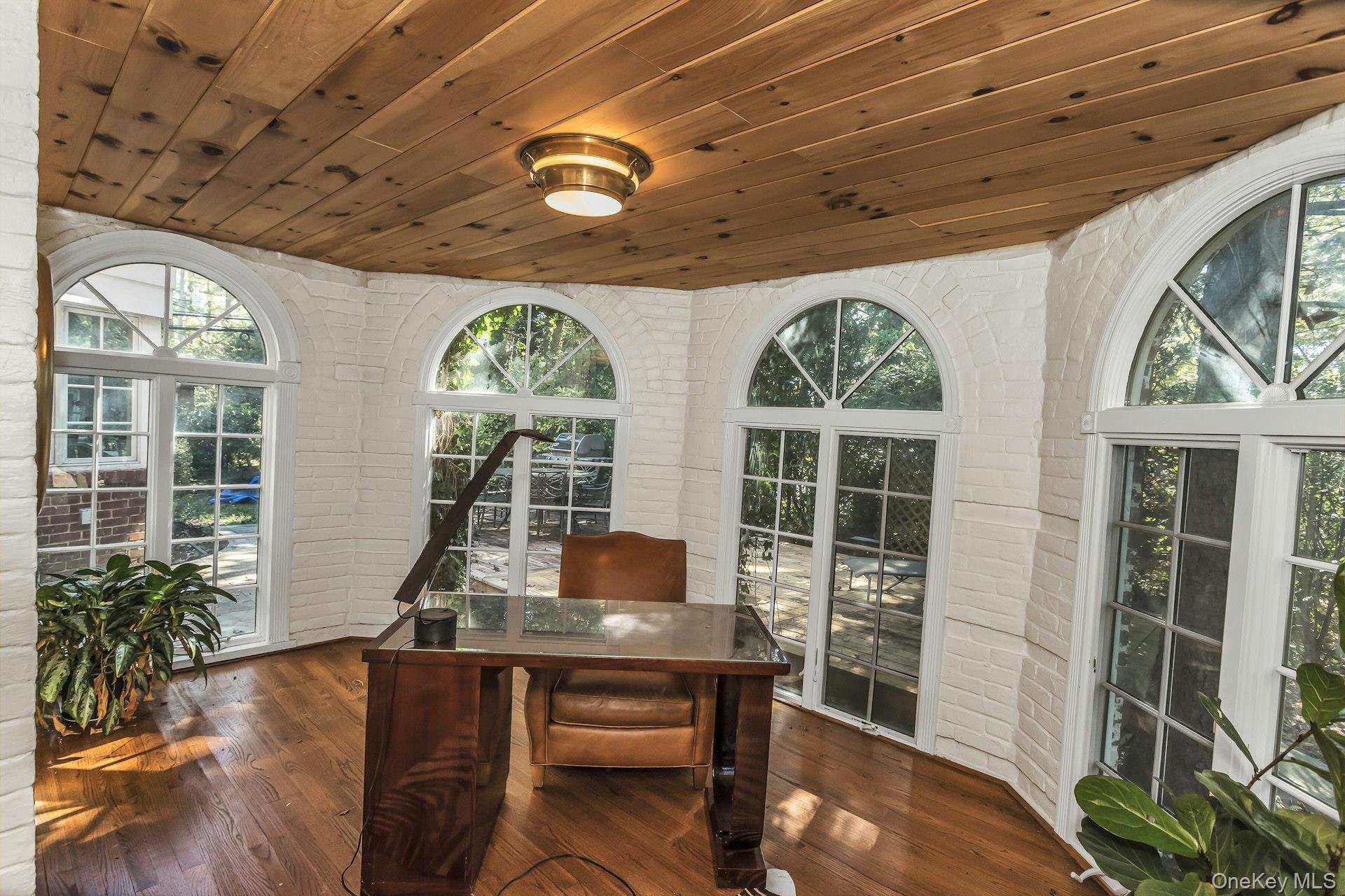 Single Family Soundview Nassau County, NY 11030, MLS-922824-21