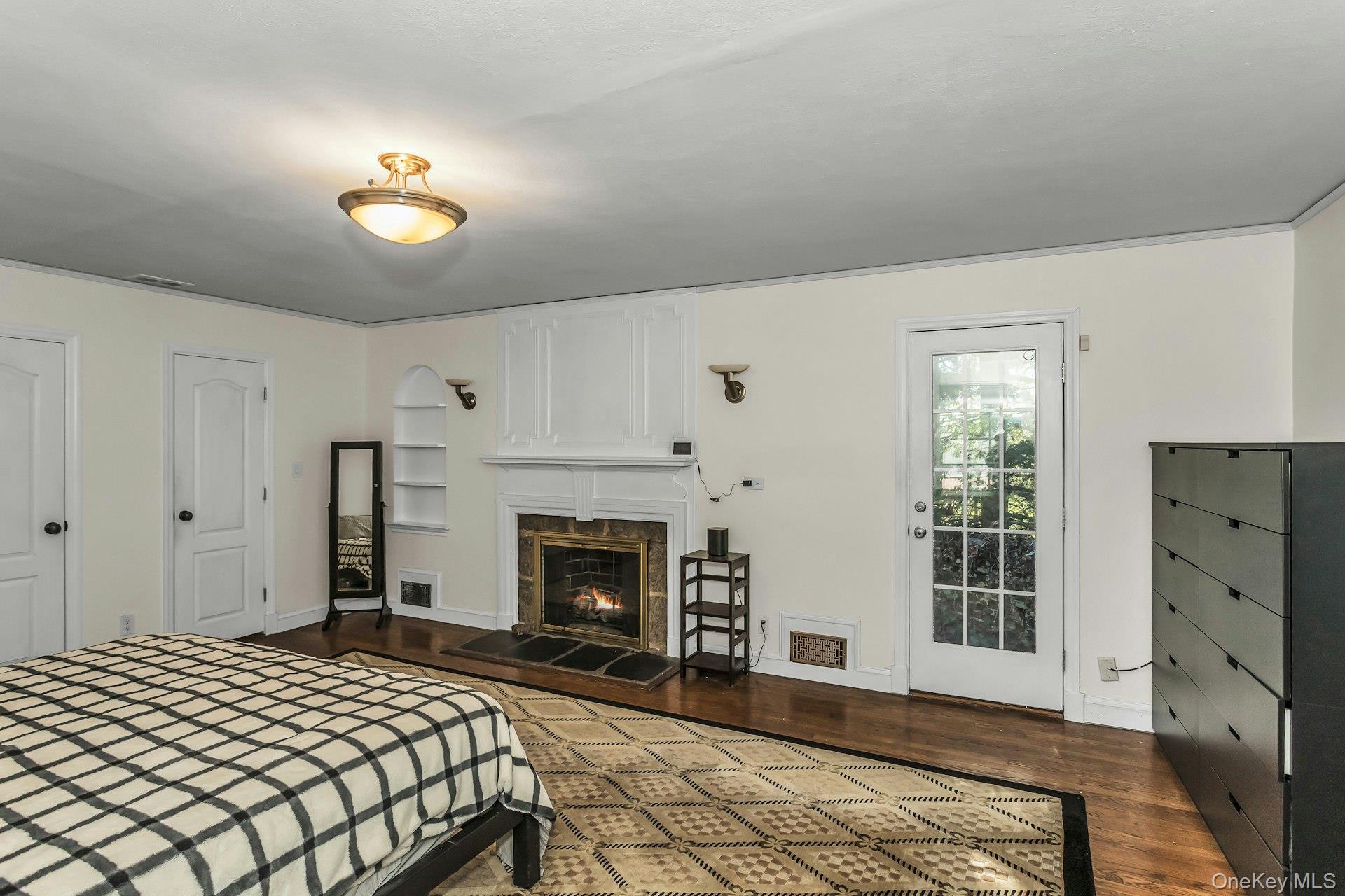 Single Family Soundview Nassau County, NY 11030, MLS-922824-25