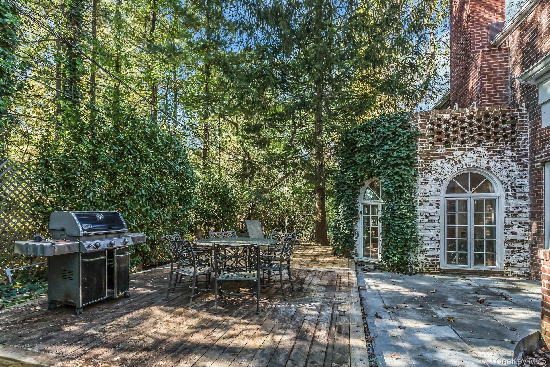 Single Family Soundview Nassau County, NY 11030, MLS-922824-36