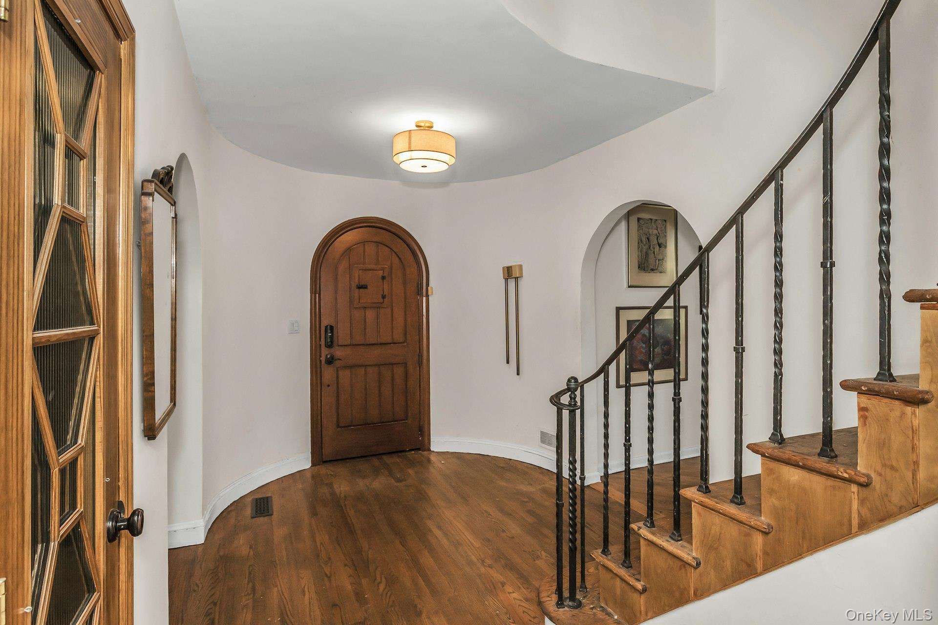 Single Family Soundview Nassau County, NY 11030, MLS-922824-6