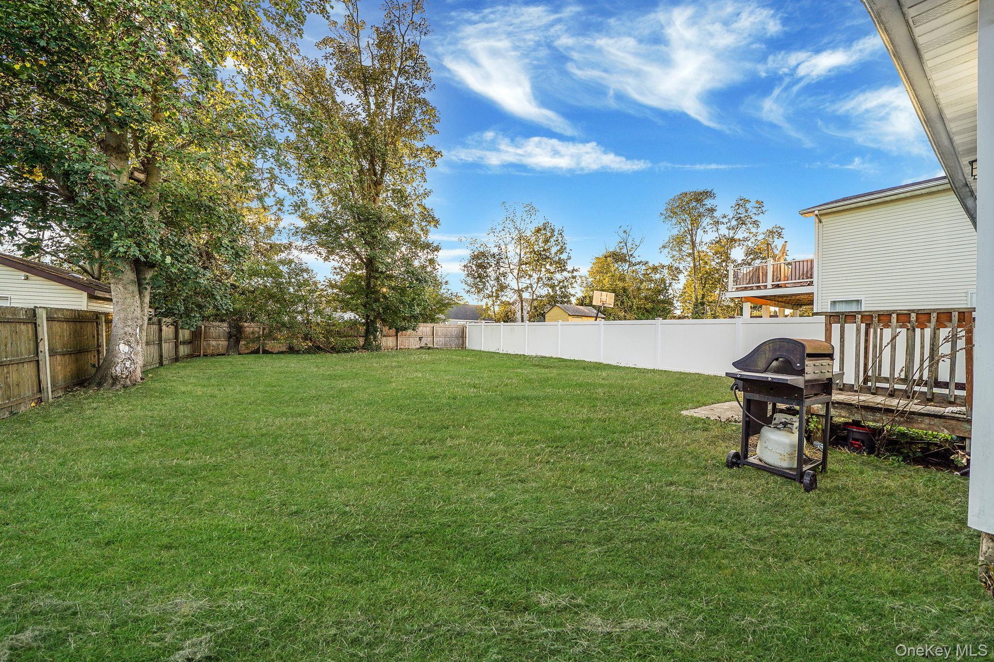 Single Family 2nd Suffolk County, NY 11706, MLS-922833-21