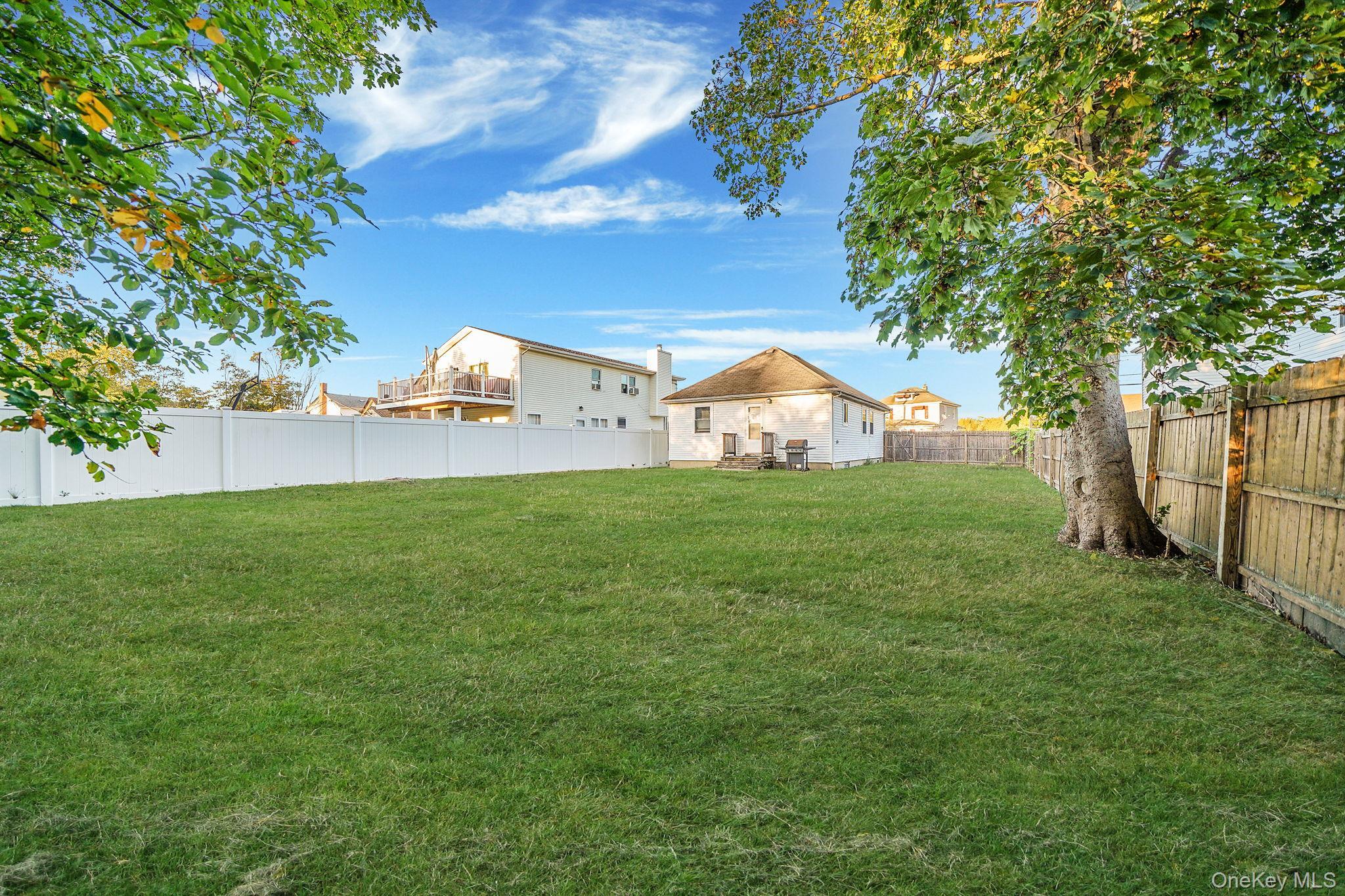 Single Family 2nd Suffolk County, NY 11706, MLS-922833-22