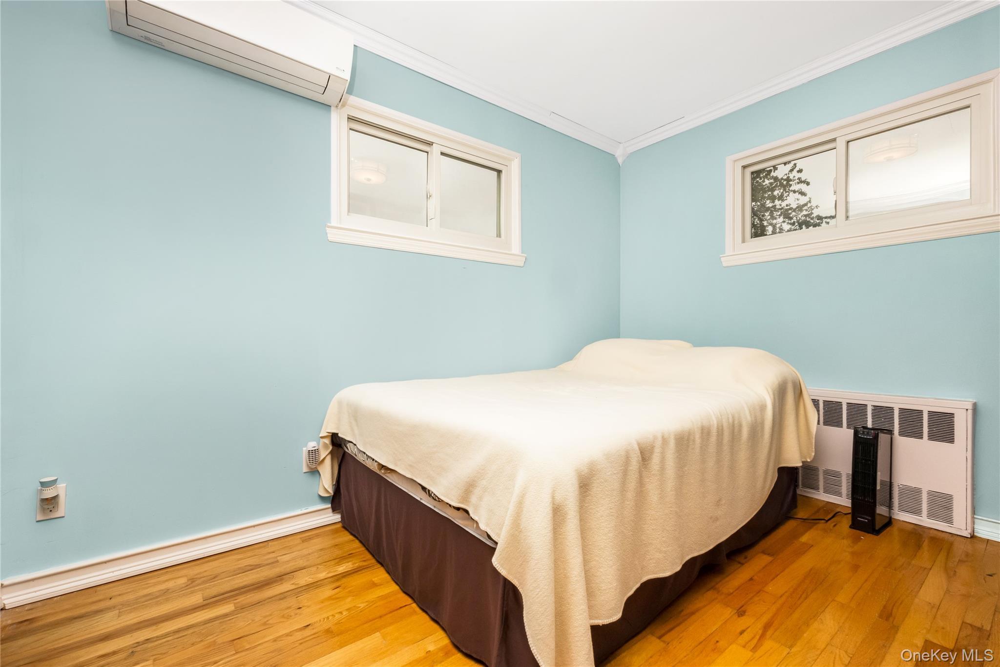 Single Family Eastgate Nassau County, NY 11762, MLS-922851-10