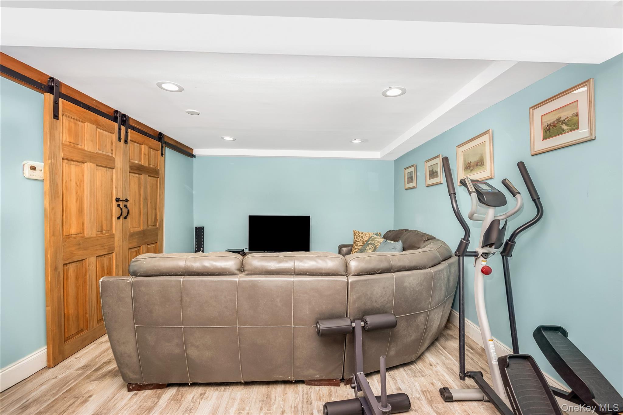 Single Family Eastgate Nassau County, NY 11762, MLS-922851-15