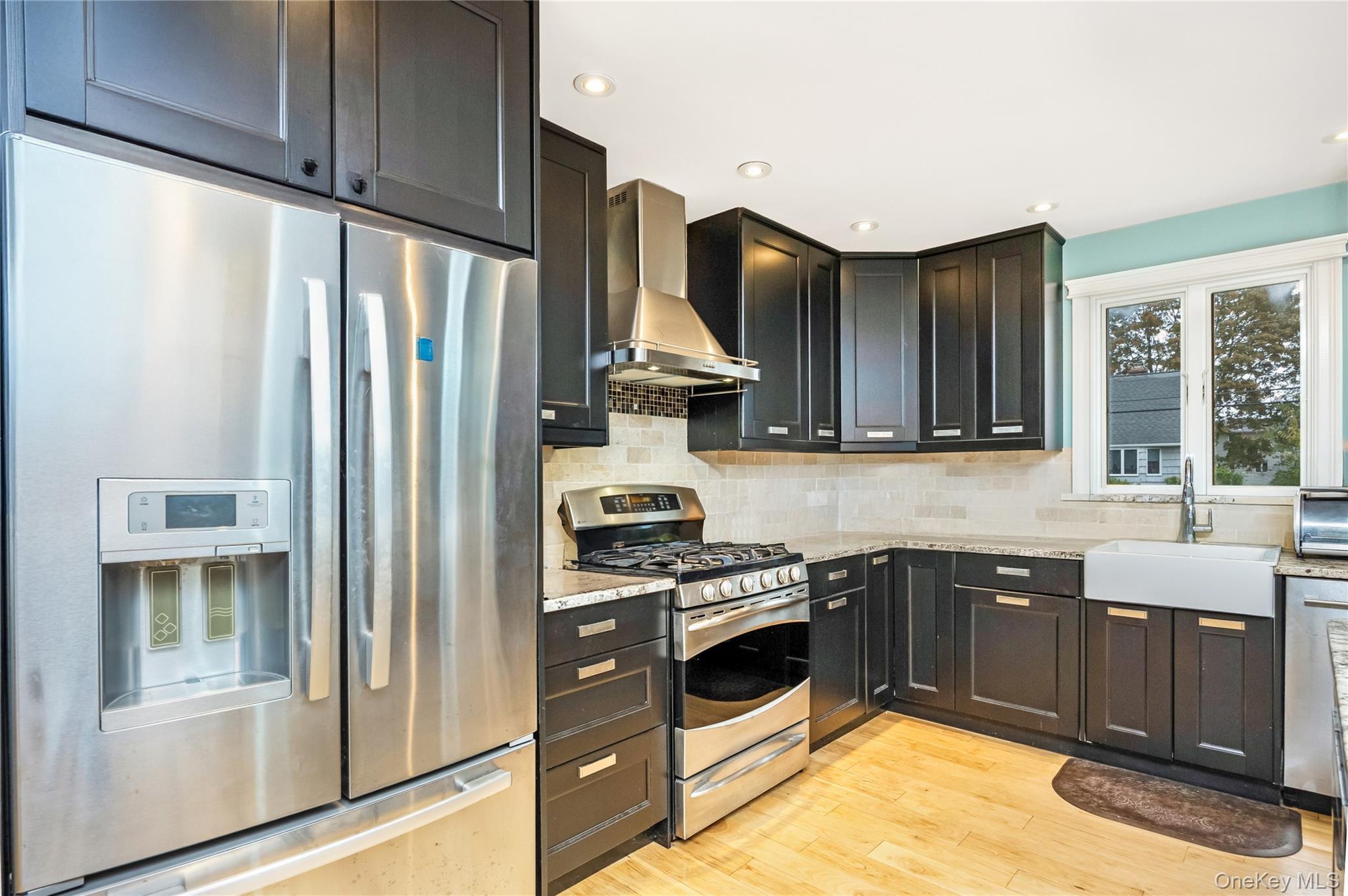 Single Family Eastgate Nassau County, NY 11762, MLS-922851-7