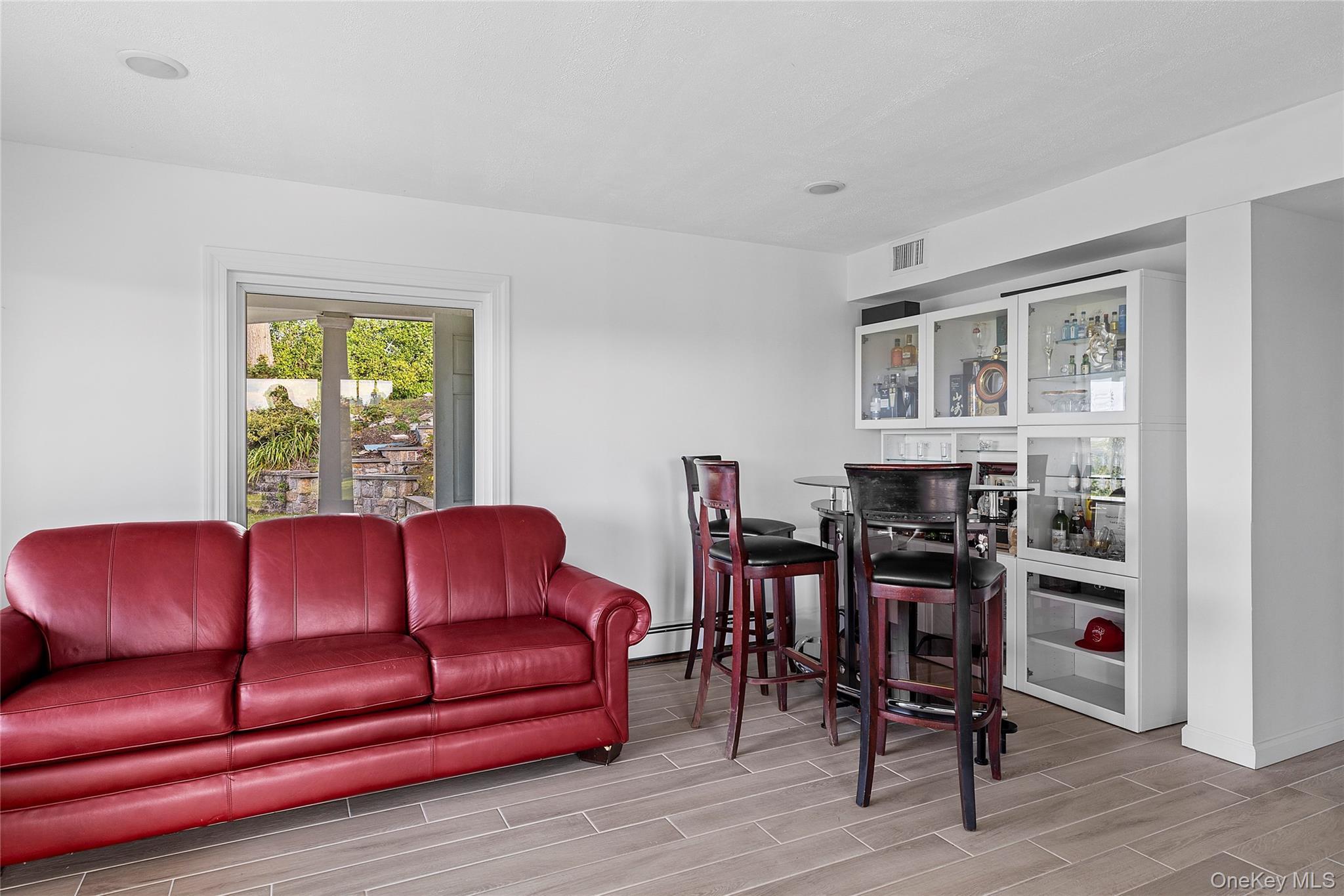 Single Family September Nassau County, NY 11542, MLS-922852-21