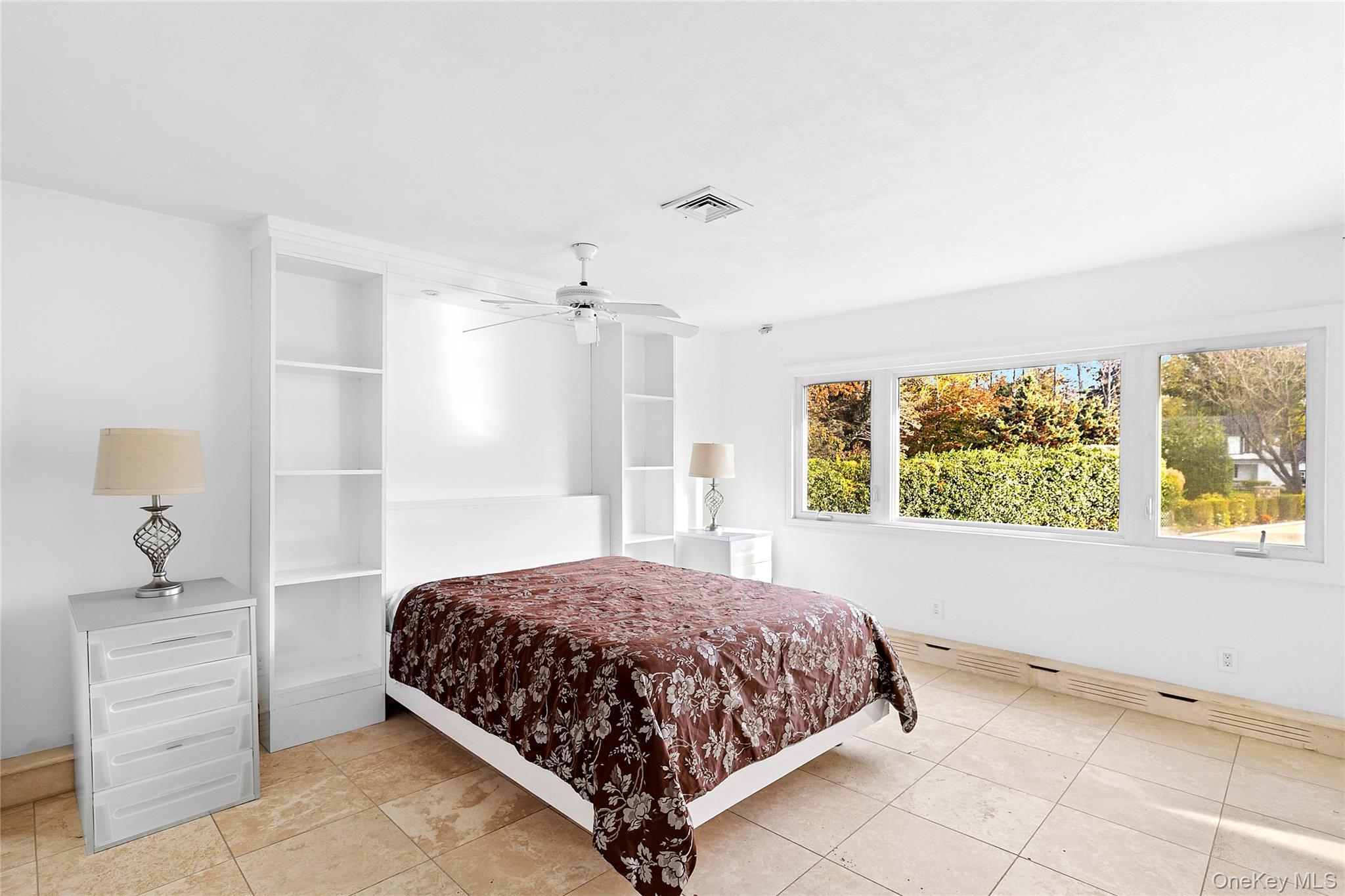 Single Family September Nassau County, NY 11542, MLS-922852-27