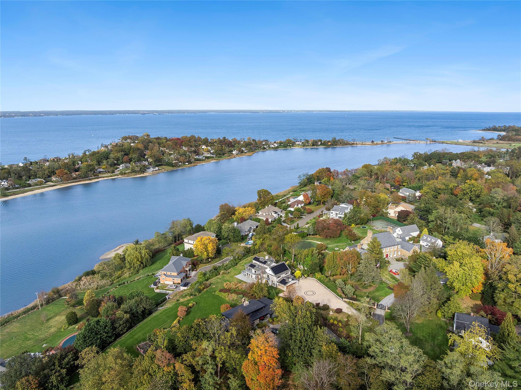 Single Family September Nassau County, NY 11542, MLS-922852-32