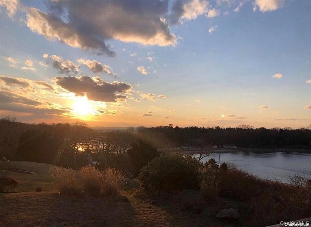 Single Family September Nassau County, NY 11542, MLS-922852-34