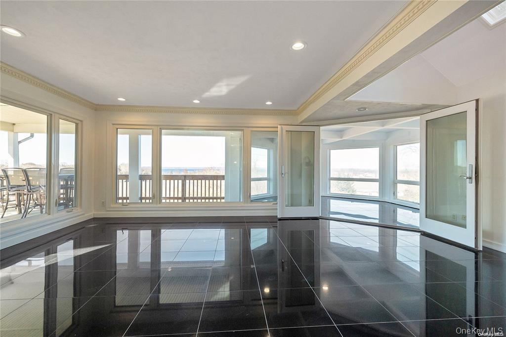 Single Family September Nassau County, NY 11542, MLS-922852-39