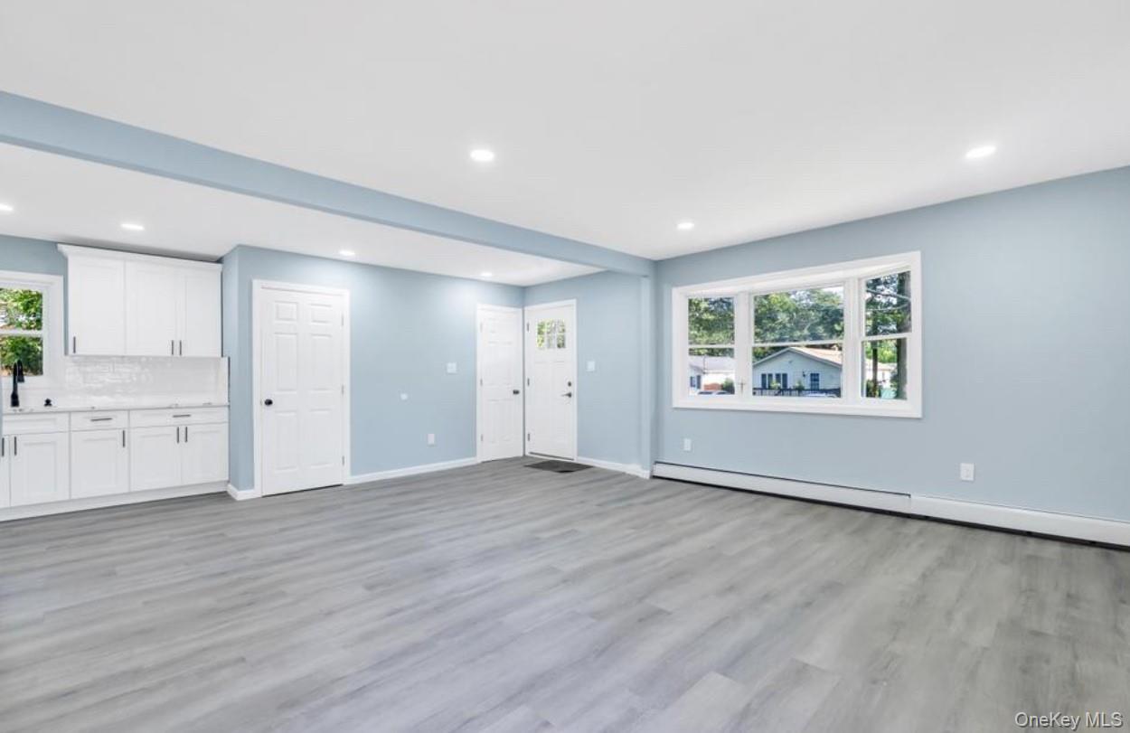 Single Family Wood  Suffolk County, NY 11950, MLS-922857-5