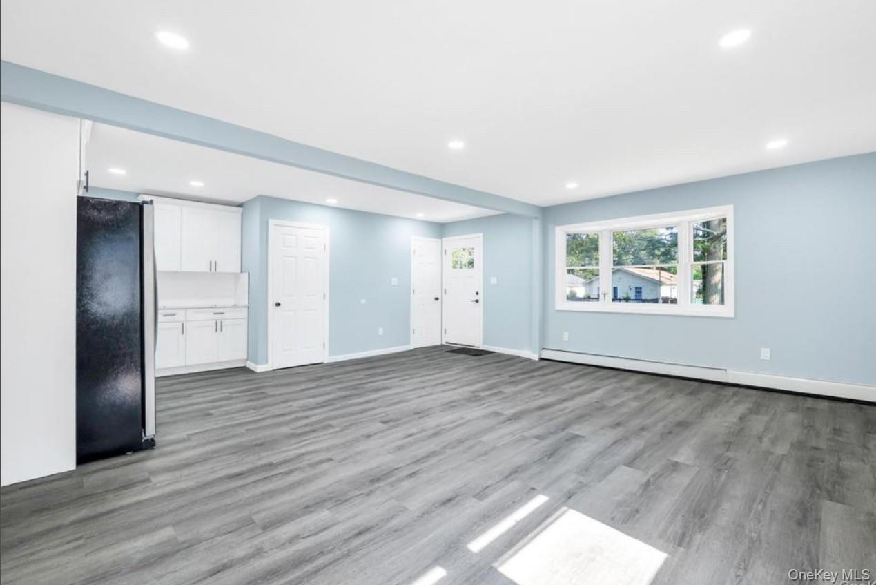 Single Family Wood  Suffolk County, NY 11950, MLS-922857-6