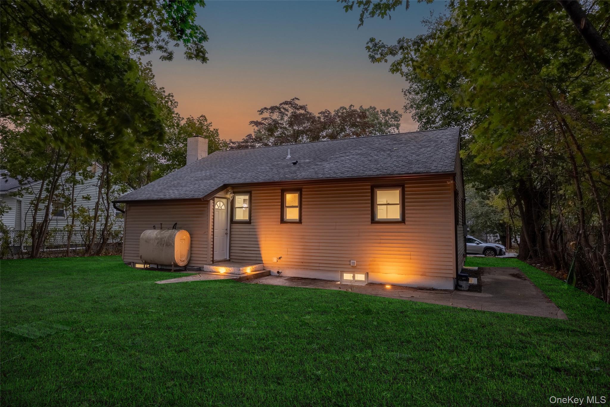 Single Family 19th Suffolk County, NY 11798, MLS-922862-16