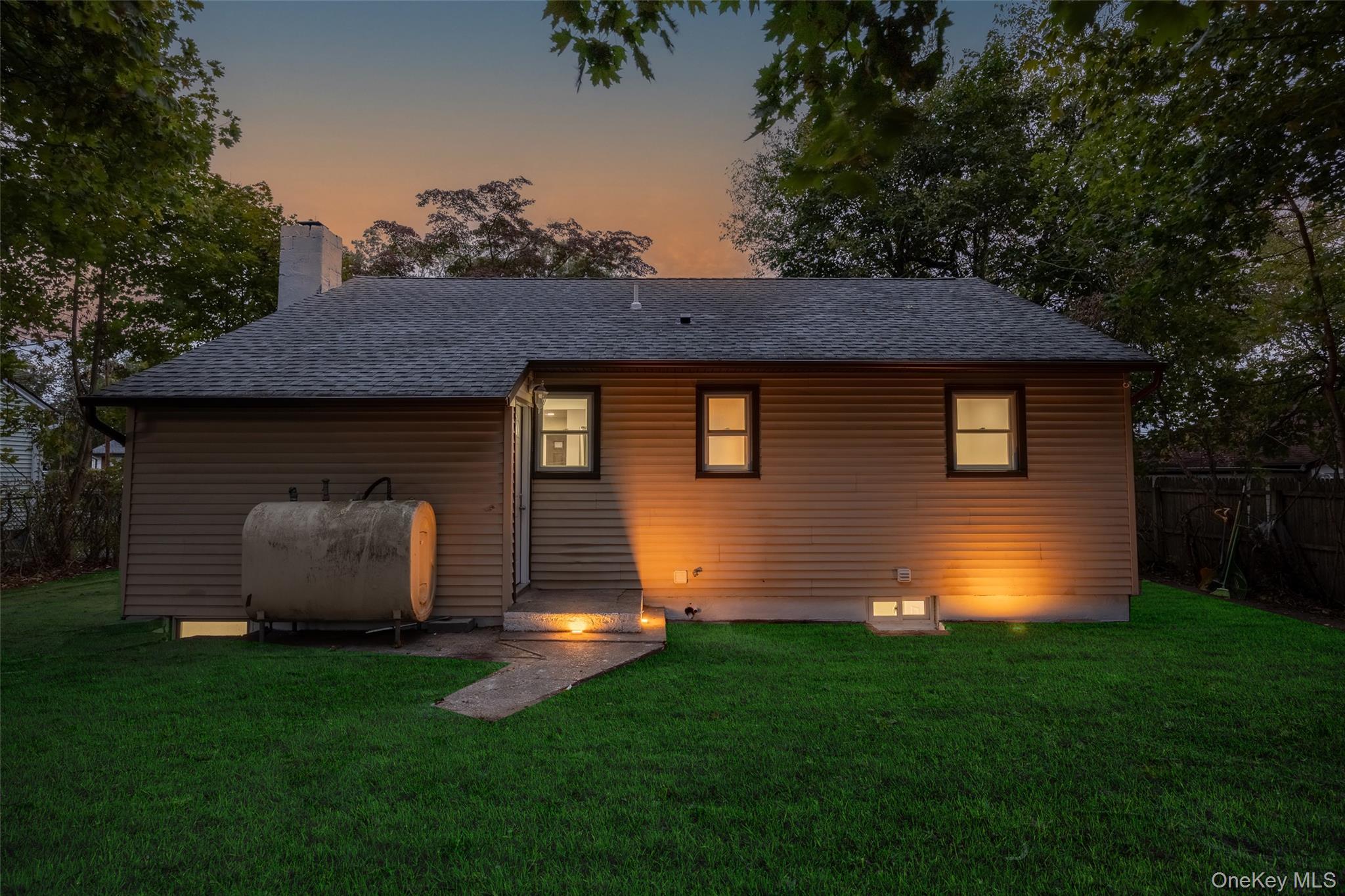 Single Family 19th Suffolk County, NY 11798, MLS-922862-17