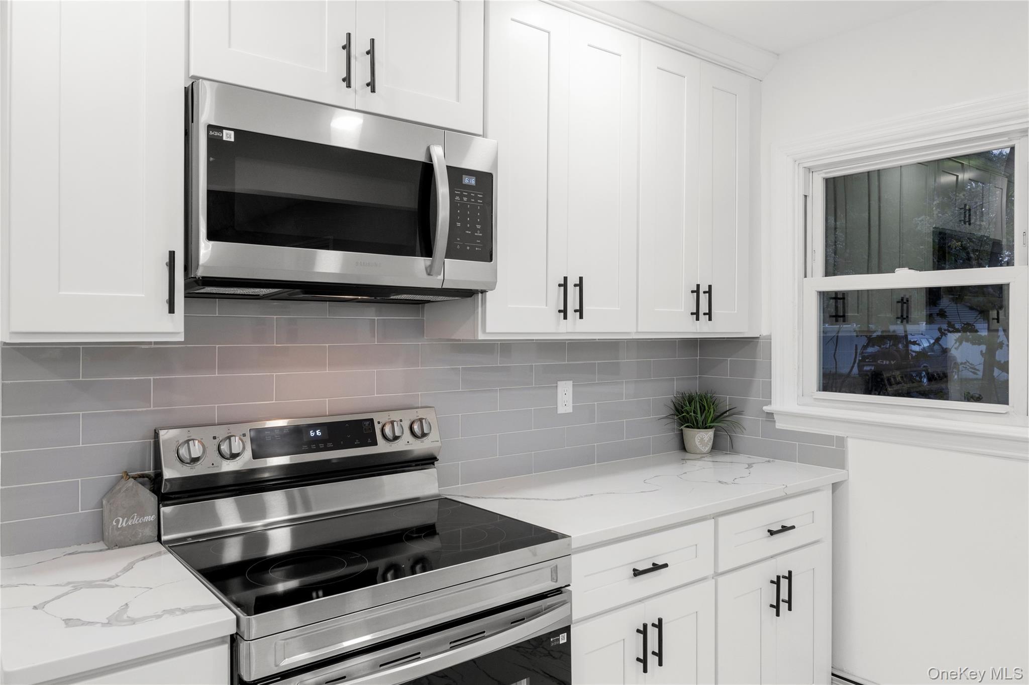 Single Family 19th Suffolk County, NY 11798, MLS-922862-7