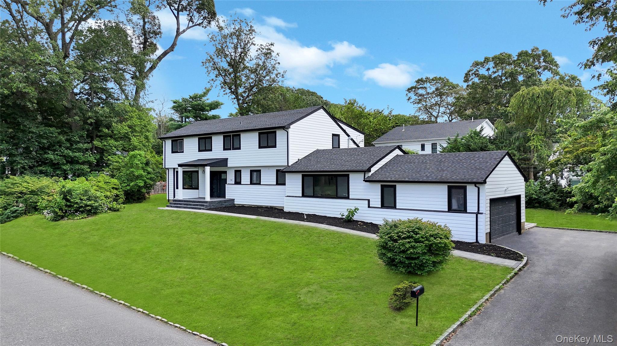 Single Family Lakeville Nassau County, NY 11576, MLS-922873-16