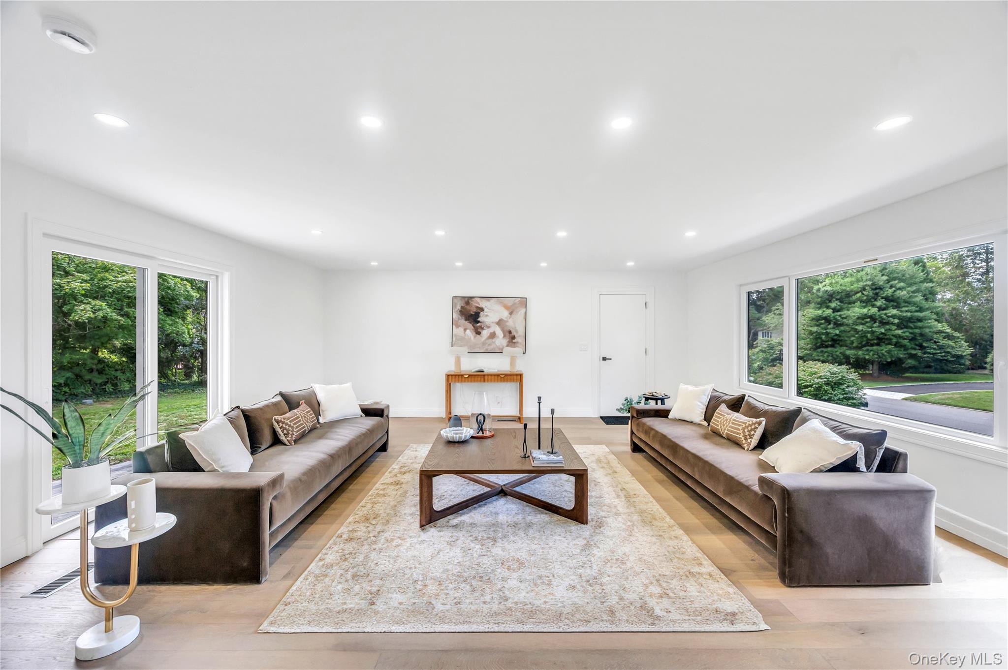 Single Family Lakeville Nassau County, NY 11576, MLS-922873-7