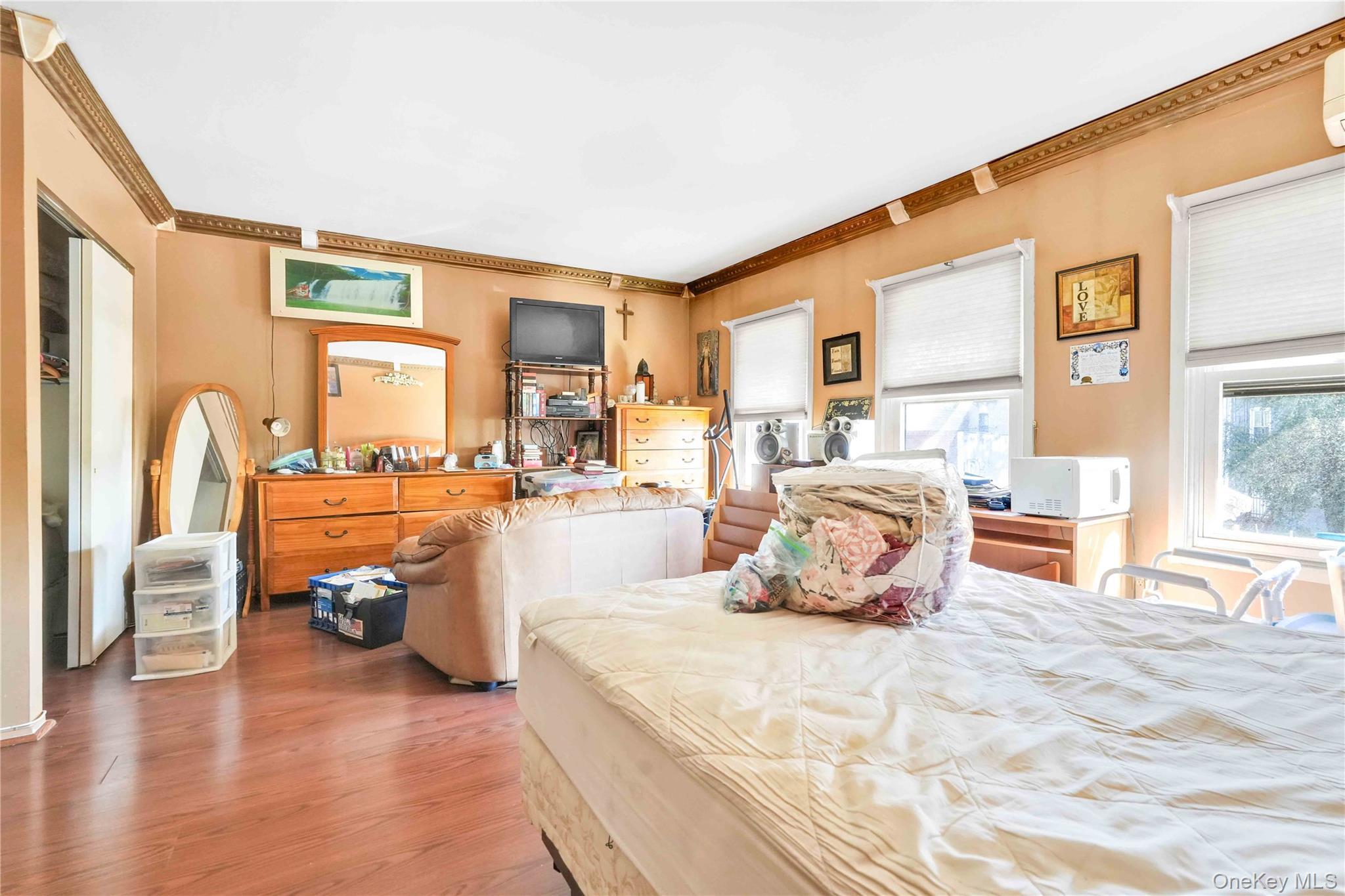 Single Family Hull  Brooklyn, NY 11233, MLS-922891-13