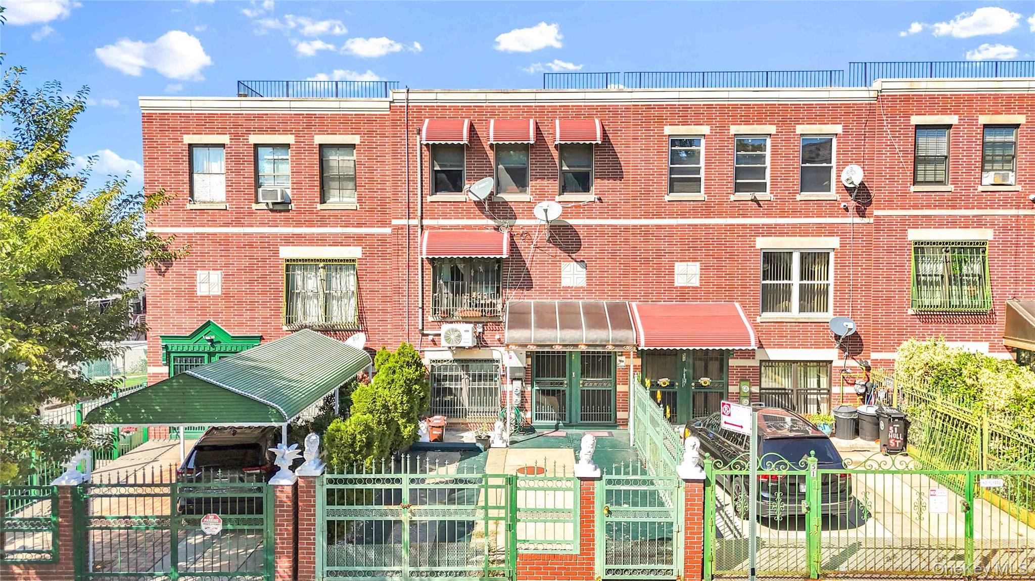 Single Family Hull  Brooklyn, NY 11233, MLS-922891-24